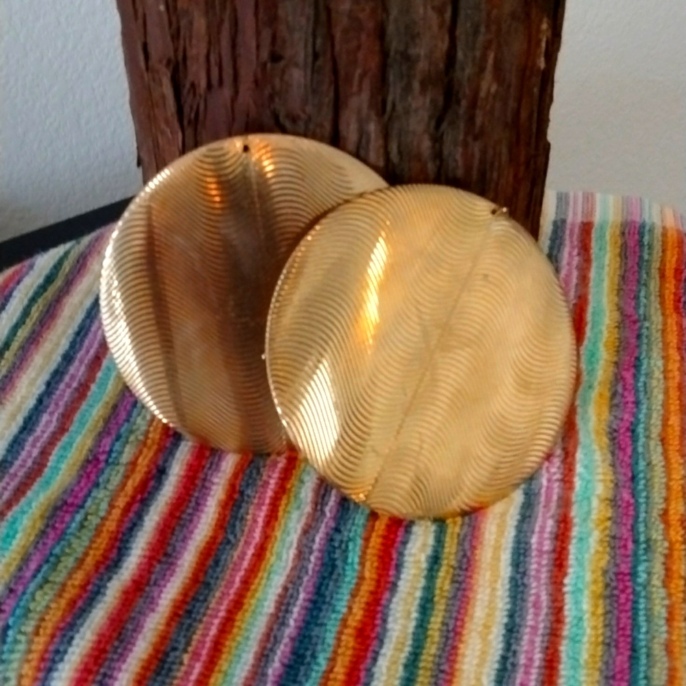 GOLD METAL DISC ACCESSORY